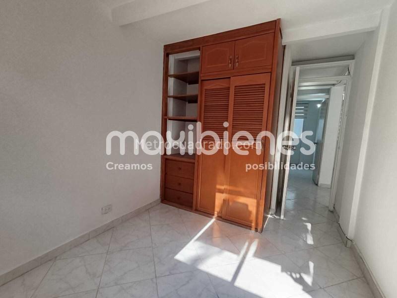 Amplio Apartamento de 3 Alcobas en Calasanz - 9