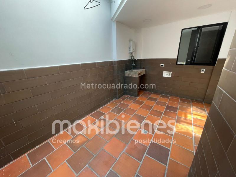 Apartamento de 5 Alcobas en Villa Hermosa con 3 Baños - 2
