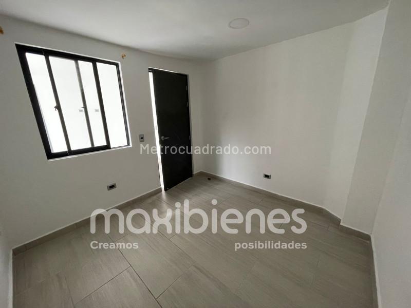 Apartamento de 5 Alcobas en Villa Hermosa con 3 Baños - 3