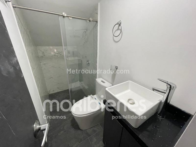 Apartamento de 5 Alcobas en Villa Hermosa con 3 Baños - 7