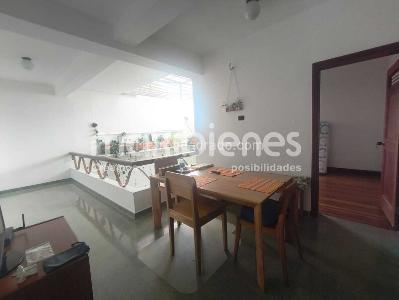 Casa de 4 alcobas en venta en Prado, Medellín, 270 m² · foto 2 de 20