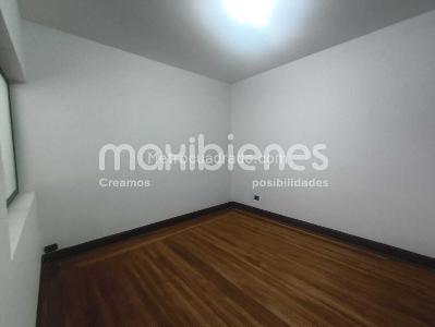 Casa de 4 alcobas en venta en Prado, Medellín, 270 m² · foto 4 de 20