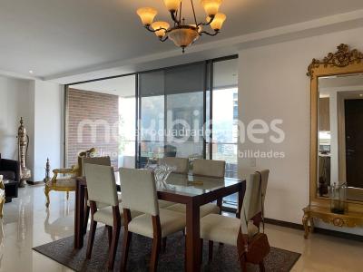 Apartamento de 3 alcobas en arriendo en Las Lomas, Medellín, 150 m² · foto 4 de 15