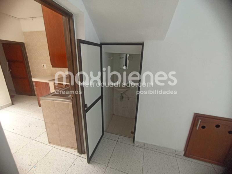 2BR Apartment with 2 Full Baths in El Salvador - 3