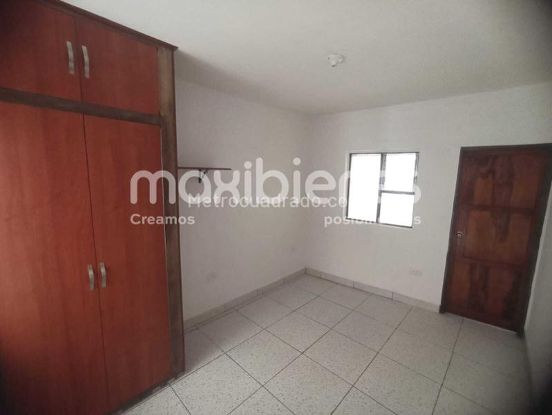 2BR Apartment with 2 Full Baths in El Salvador - 7