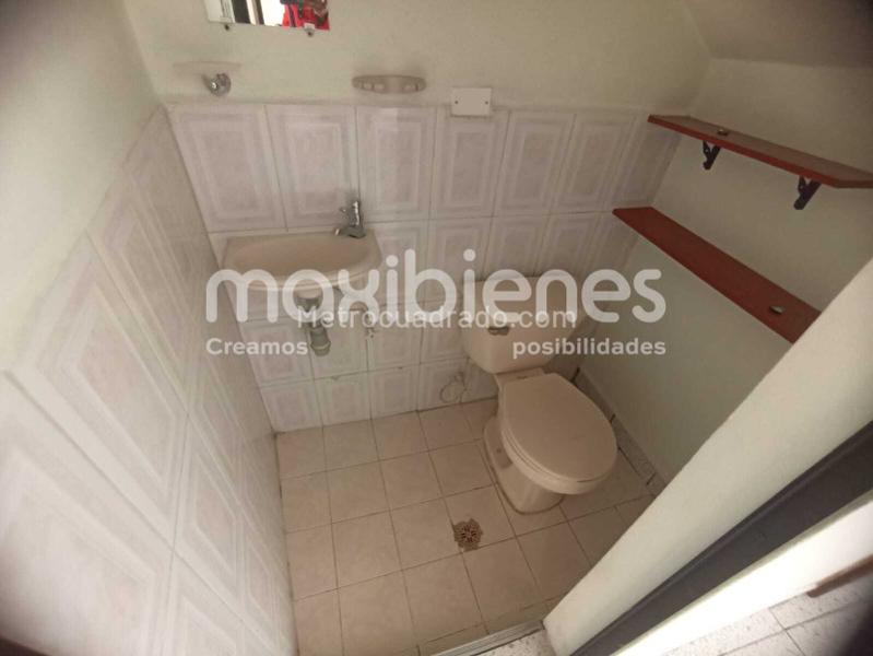 2BR Apartment with 2 Full Baths in El Salvador - 8