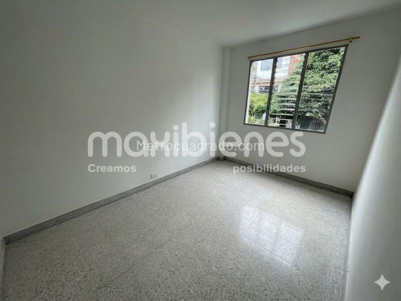 Apartamento Amplio de 4 Alcobas en Villa Hermosa - 7