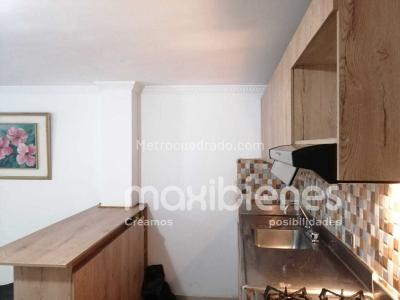 Casa de 2 alcobas en venta en Cristobal, Medellín, 120 m² · foto 2 de 9