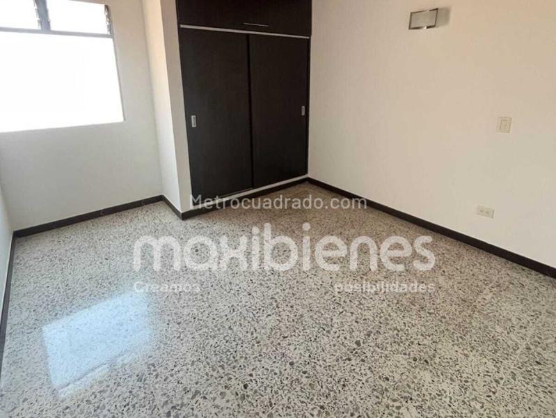 3BR Apartment for Rent in La Castellana (108 m²) - 2
