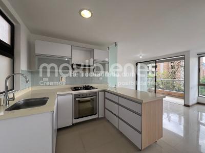 Apartamento de 3 alcobas en arriendo en Altos Del Poblado, Medellín, 95 m² · foto 1 de 16