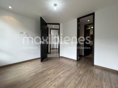Apartamento de 3 alcobas en arriendo en Altos Del Poblado, Medellín, 95 m² · foto 3 de 16