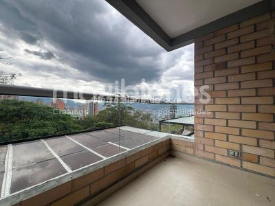 Apartamento de 3 alcobas en arriendo en Altos Del Poblado, Medellín, 95 m² · foto 13 de 16