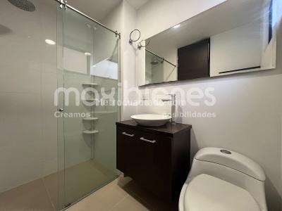Apartamento de 3 alcobas en arriendo en Altos Del Poblado, Medellín, 95 m² · foto 14 de 16