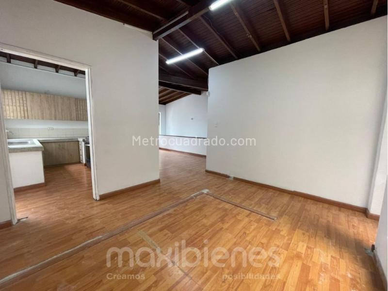 Functional 3BR Apartment in El Nogal - 2