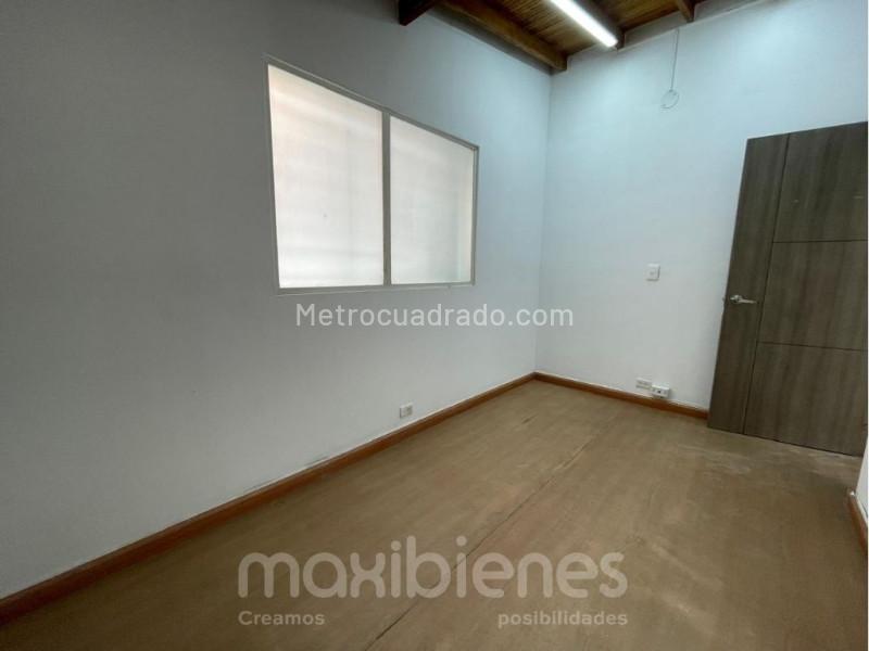 Functional 3BR Apartment in El Nogal - 5