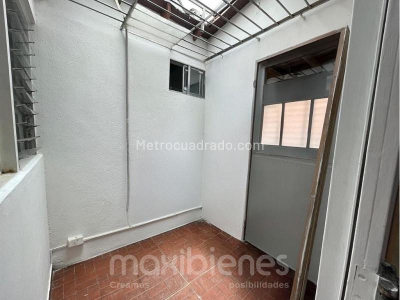 Functional 3BR Apartment in El Nogal - 9