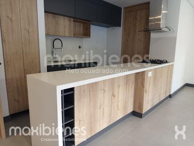Apartamento en venta en El Nogal, Medellín · foto 3 de 12