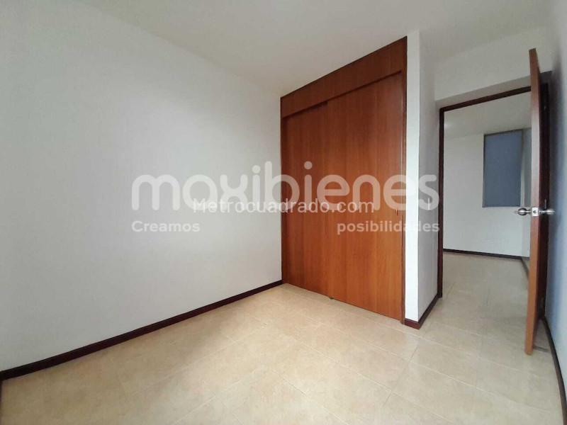 Apartamento de 3 Alcobas en Los Balsos con Parqueadero y Ascensor - 6