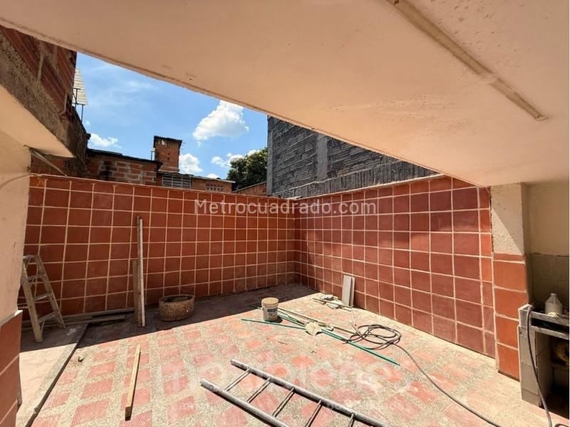 Casa en arriendo de 3 Alcobas en Cristo Rey, Medellín - 9