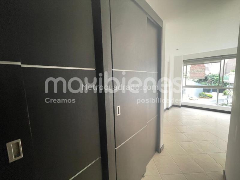 Comfortable 2BR Apartment in Aguacatala - 3