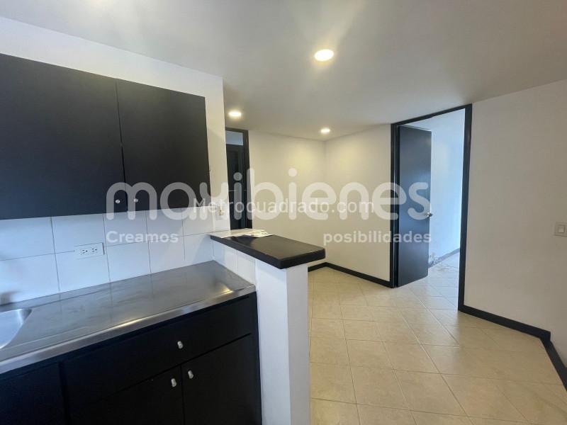 Comfortable 2BR Apartment in Aguacatala - 4