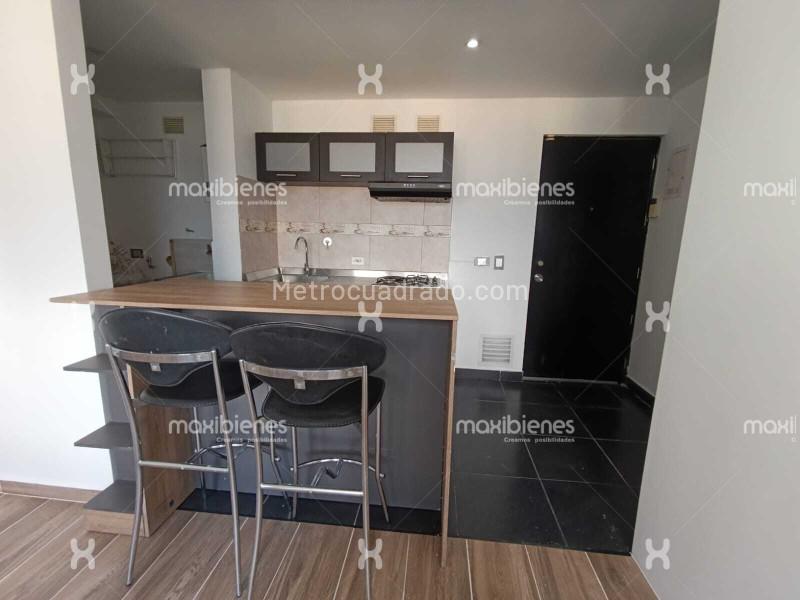 Functional 1BR Apartment in Calasanz - 2