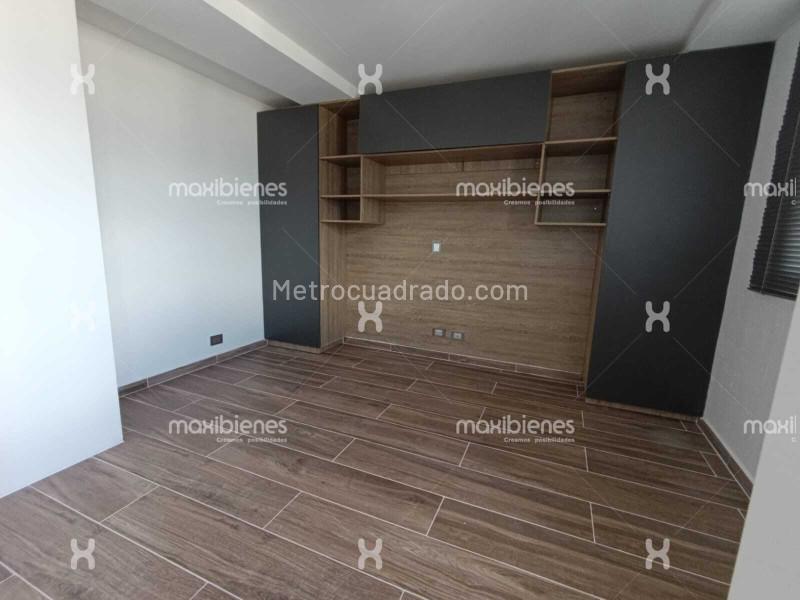 Functional 1BR Apartment in Calasanz - 9