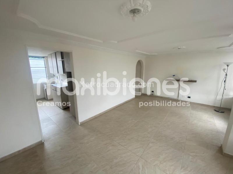 3BR Apartment with Great Views in La Loma Del Indio