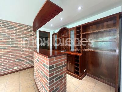 Apartamento de 5 alcobas en arriendo en El Tesoro, Medellín, 520 m² · foto 3 de 20