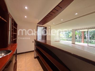 Apartamento de 5 alcobas en arriendo en El Tesoro, Medellín, 520 m² · foto 8 de 20