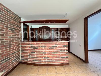 Apartamento de 5 alcobas en arriendo en El Tesoro, Medellín, 520 m² · foto 16 de 20