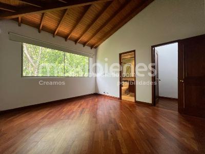 Apartamento de 5 alcobas en arriendo en El Tesoro, Medellín, 520 m² · foto 20 de 20