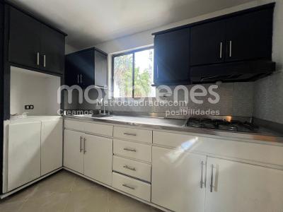 Apartamento de 3 alcobas en arriendo en El Poblado, Medellín, 120 m² · foto 3 de 14
