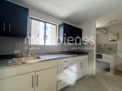 Apartamento de 3 alcobas en arriendo en El Poblado, Medellín, 120 m² · foto 4 de 14