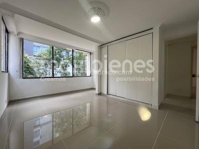 Apartamento de 3 alcobas en arriendo en El Poblado, Medellín, 120 m² · foto 5 de 14