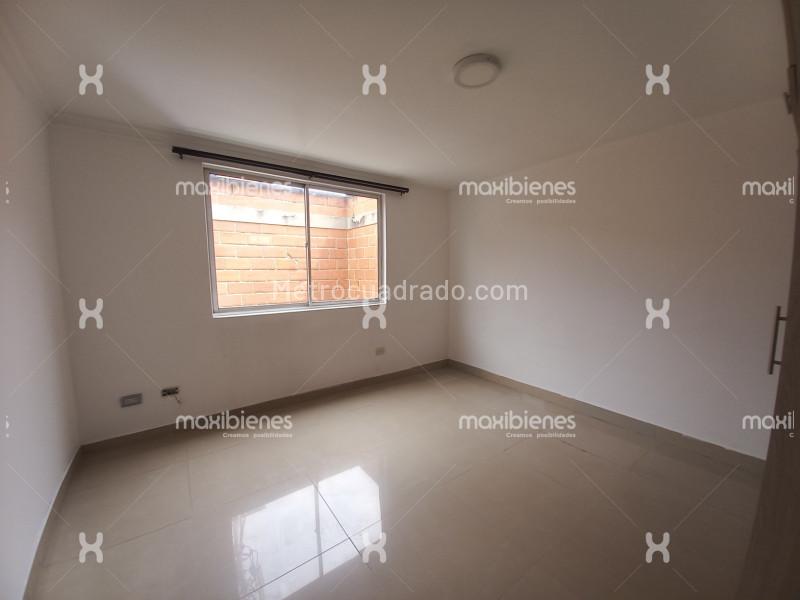 Spacious 5BR Apartment in Belen La Palma - 3