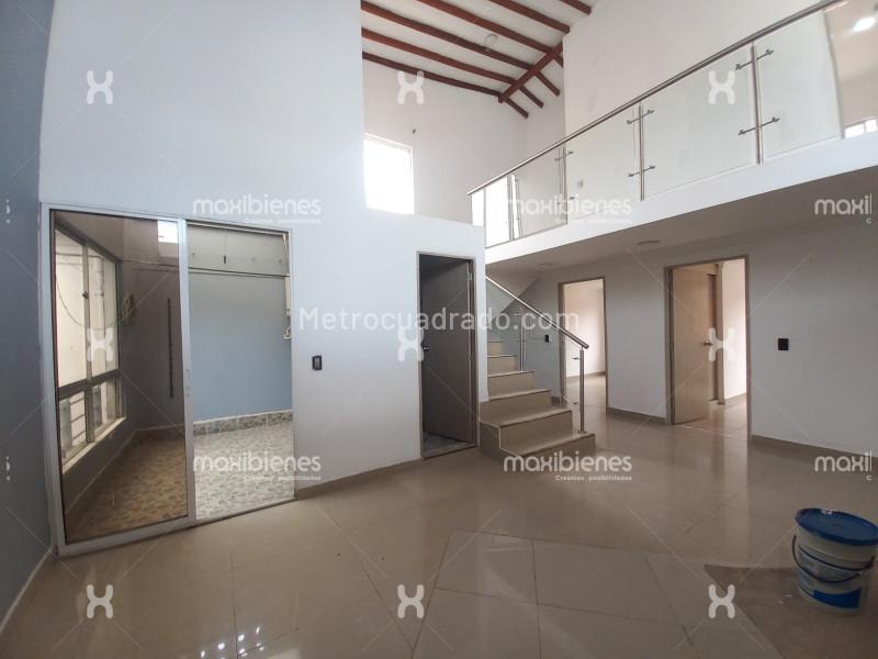 Spacious 5BR Apartment in Belen La Palma - 5