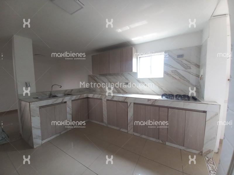 Spacious 5BR Apartment in Belen La Palma - 9