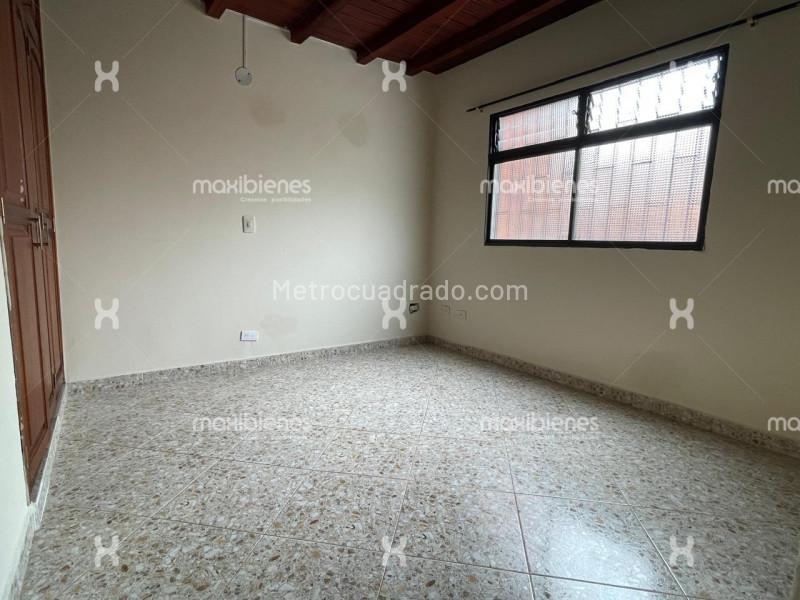 Apartamento Amplio de 5 Alcobas en Belén Las Playas - 9
