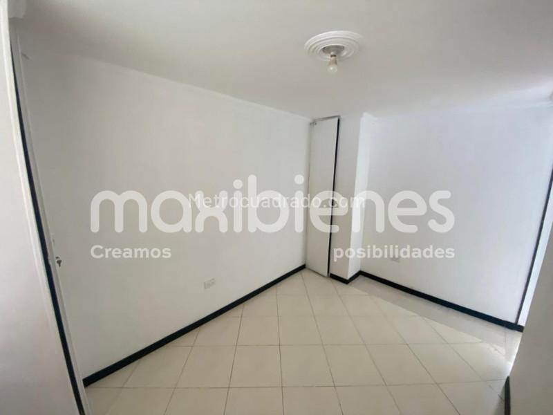 Apto de 3 Alcobas en La Loma del Indio (Terrazas de San Diego) - 9