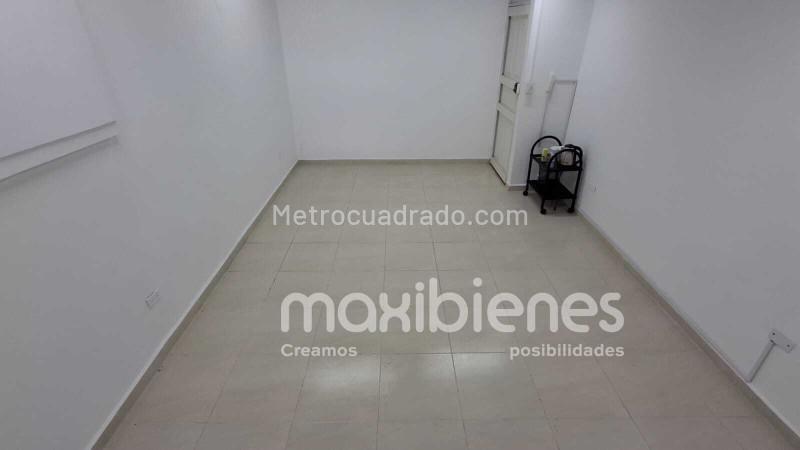 1BR Studio-Style House for Rent in Suramericana (Stratum 4) - 4