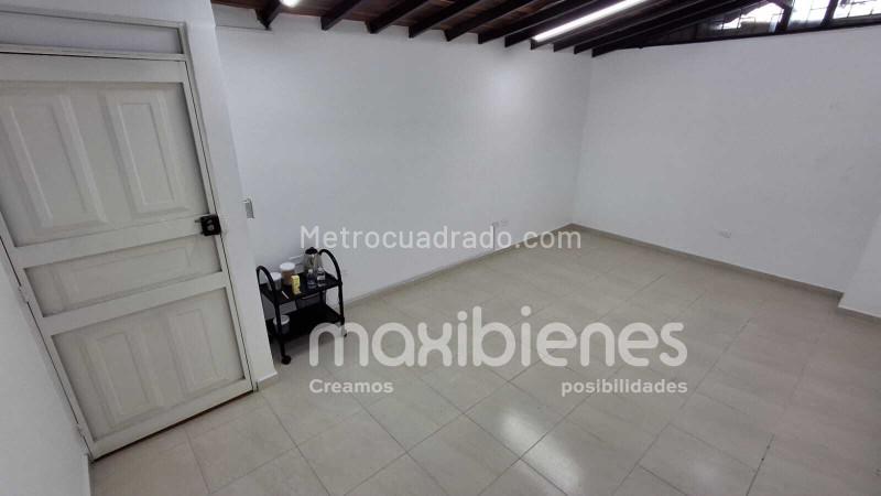 1BR Studio-Style House for Rent in Suramericana (Stratum 4) - 5