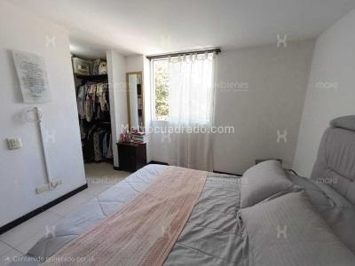 Apartamento de 2 alcobas en venta en San Antonio, Rionegro, 72 m² · foto 11 de 14