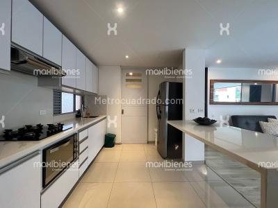 Apartamento de 2 alcobas en arriendo en Las Lomas, Medellín, 100 m² · foto 3 de 16