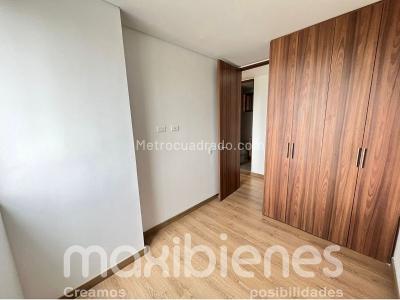Apartamento de 3 alcobas en arriendo en San Antonio, Rionegro, 75 m² · foto 9 de 10
