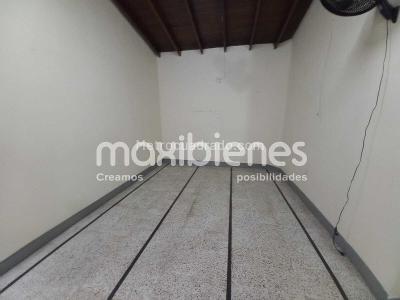 Casa de 4 alcobas en venta en San Javier, Medellín, 145 m² · foto 4 de 13