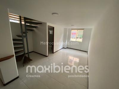 Apartamento de 3 alcobas en arriendo en Loma Del Indio, Medellín, 70 m² · foto 2 de 10
