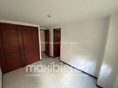 Apartamento de 3 alcobas en arriendo en Loma Del Indio, Medellín, 70 m² · foto 6 de 10