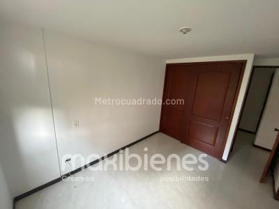 Apartamento de 3 alcobas en arriendo en Loma Del Indio, Medellín, 70 m² · foto 7 de 10