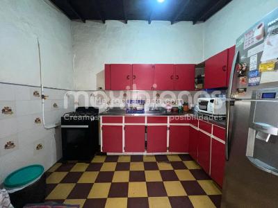 Casa de 4 alcobas en venta en Prado, Medellín, 380 m² · foto 2 de 15